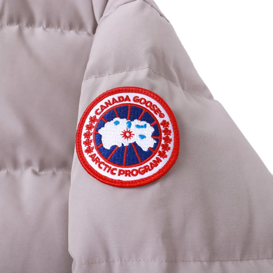 Top Canada Goose P720 CANADA. GOOSE 42 models!